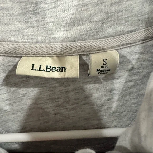 L.L. Bean Gray Quilted Sweatshirt - Picture 5 of 14